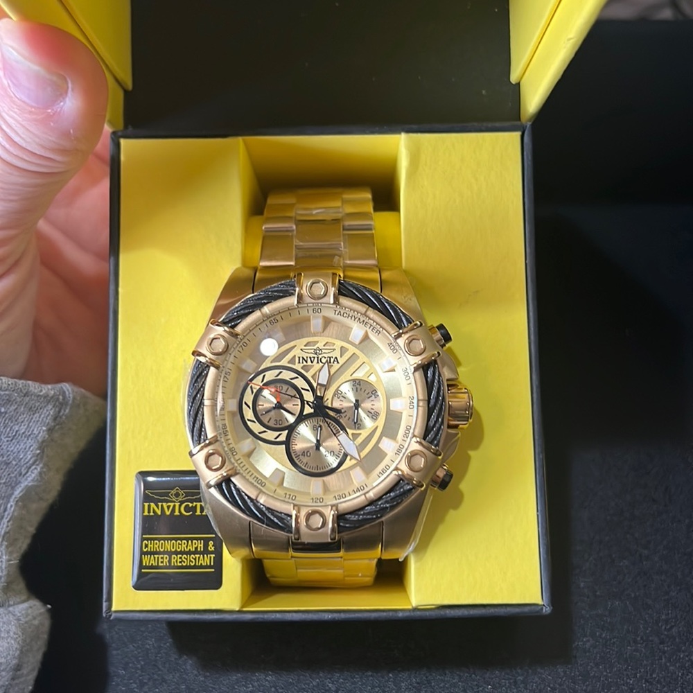 BNIB Men’s chronograph watch